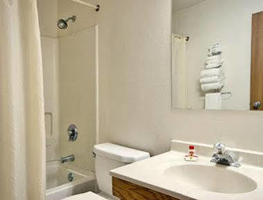 Super 8 By Wyndham Dumfries/Quantico Hotel Exterior foto
